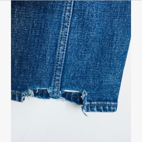 High Rise Mom Jean👖💛 - Picture 3 of 5